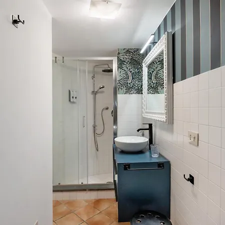 Accogliente Dimora A Centro * Napels